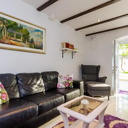 Holiday Avantgarde - Two Bedroom House With Terrace And Sea View Apartmán Dubrovník