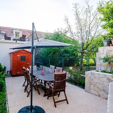 Holiday Avantgarde - Two Bedroom House With Terrace And Sea View *