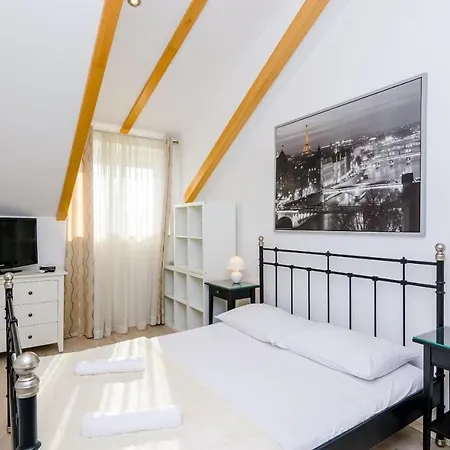 Holiday Avantgarde - Two Bedroom House With Terrace And Sea View *